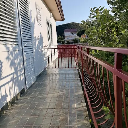 Poldan Апартаменты Супетарска-Драга